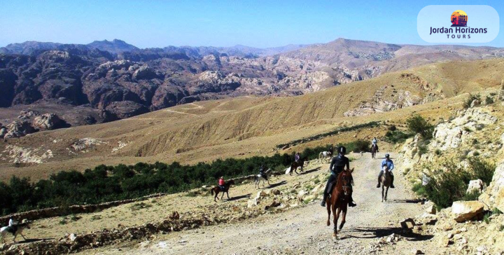 Escursioni a cavallo a Petra, nelle montagne intorno a Petra e Little Petra